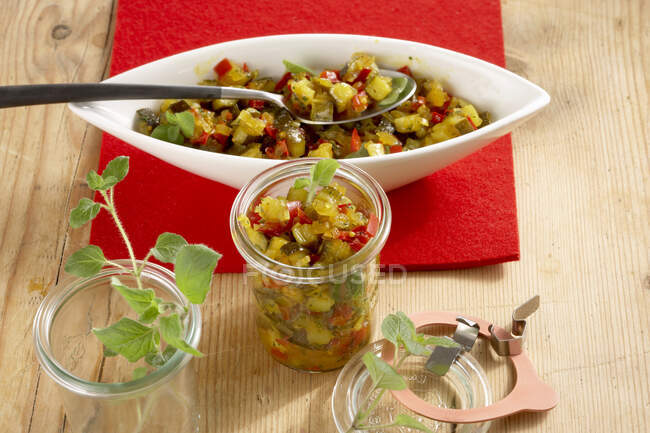 Spicy zucchini chutney with mustard and curry — Stock Photo