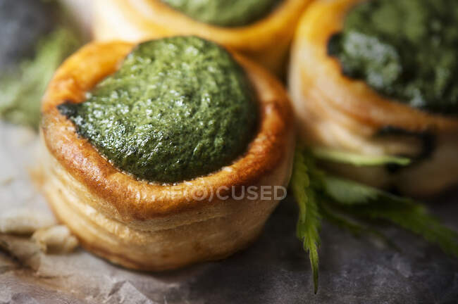 Vol au vent with nettle cream on backing paper — Stock Photo