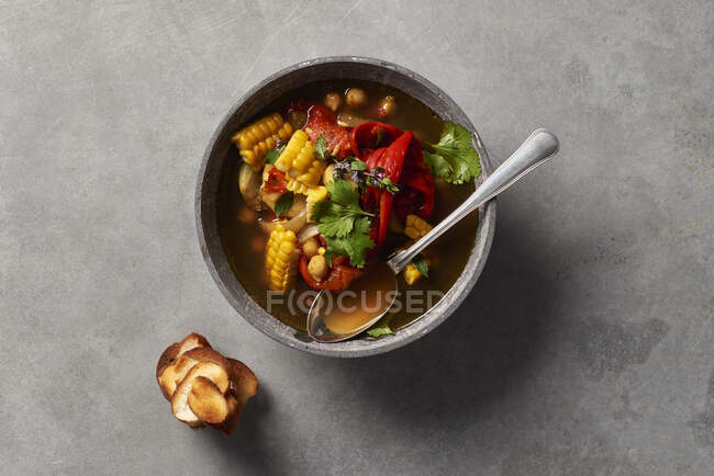 Zuppa di mais con ceci e pepe — Foto stock