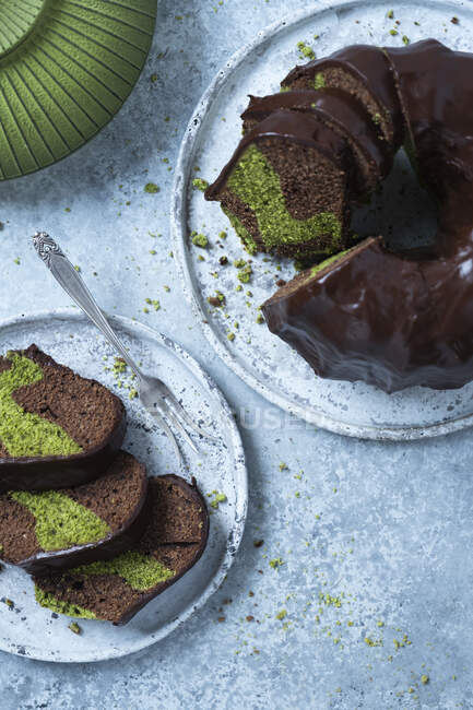 Chocolate bundt cake with matcha — Stock Photo
