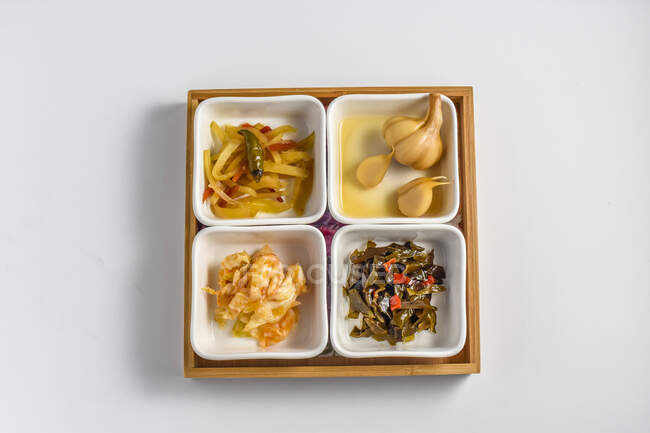 У китайському стилі мариновані овочі. — стокове фото