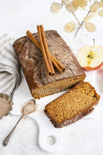 Cinnamon Apple bread, closeup shot — Stock Photo