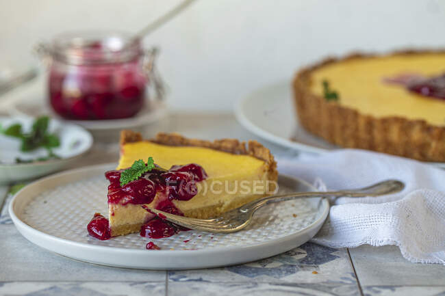 Pie with ricotta and sour cherries — Stock Photo