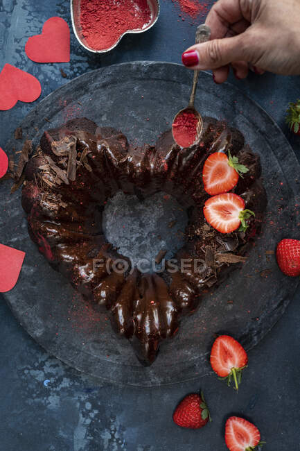 Valentine cake in heart shape — Stock Photo
