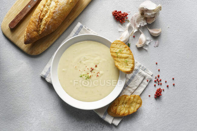 Aigo Bouido, Garlic creamy french soup — Stock Photo