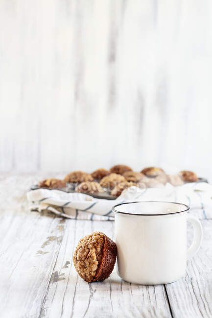 Pumpkin muffins with coffee — Stock Photo