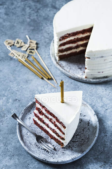 Красный бархатный торт без глютена — стоковое фото