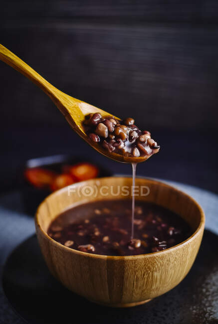 Porridge dolce con fagioli verdi rossi — Foto stock