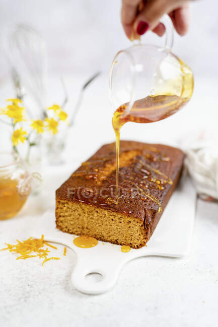 Syrup loaf cake with orange zest — Stock Photo