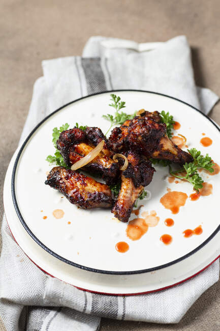 Roasted chicken wings close-up view — Stock Photo