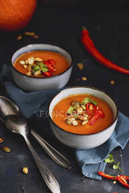 Тыквенный суп с перцем — стоковое фото