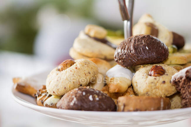 Piatto di vari biscotti, primo piano colpo — Foto stock