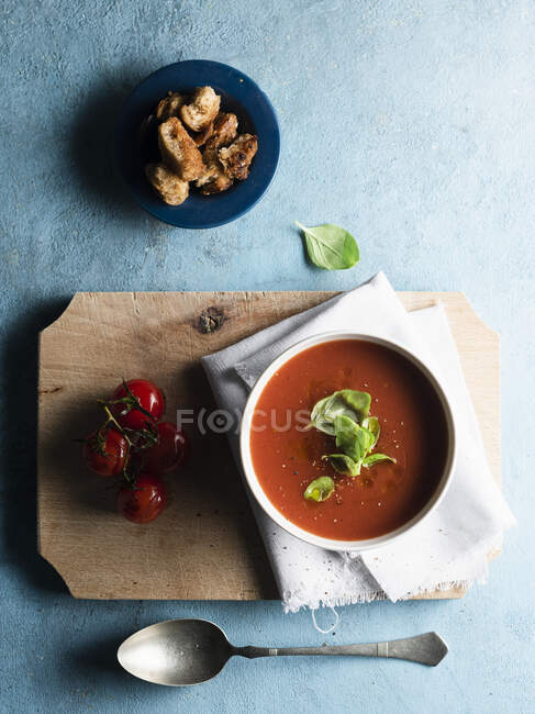 Roasted tomato soup, top view — Stock Photo