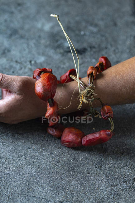 Getrocknete Meeresfrüchte namens piure, piura chilensis, Halskette — Stockfoto