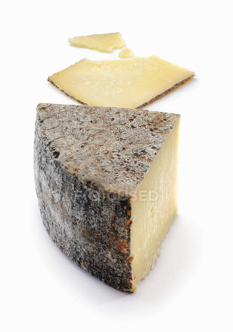 Primer plano de delicioso queso pecorino maduro - foto de stock