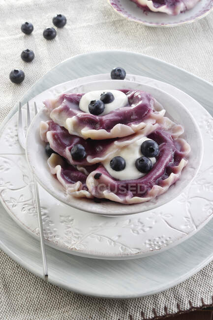 Dumplings filled with blueberry — Stock Photo