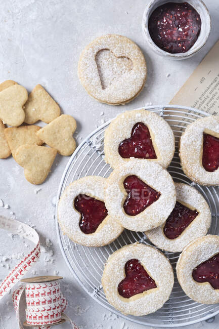 Coconut cookies with jam sweetened with tagatose — Stock Photo