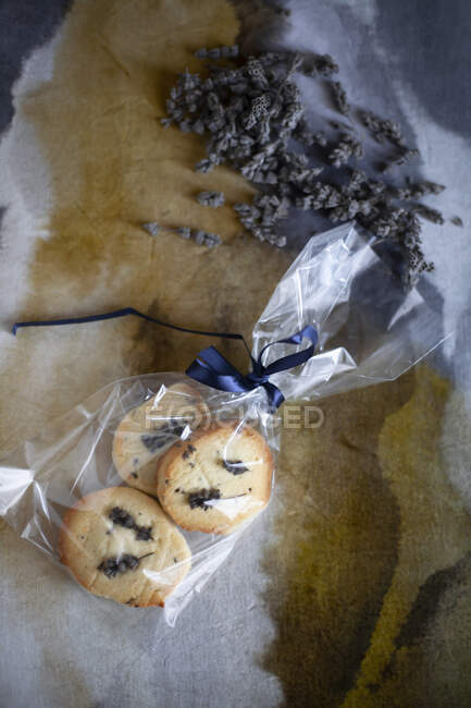 Sables with lavender flowers for gifting — Stock Photo