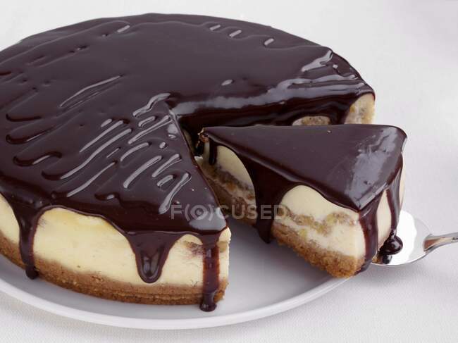 Banana cheesecake close-up view — Stock Photo