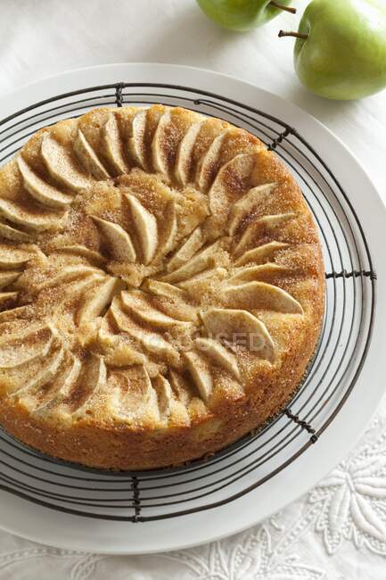Apple cinnamon teacake close-up view — Stock Photo