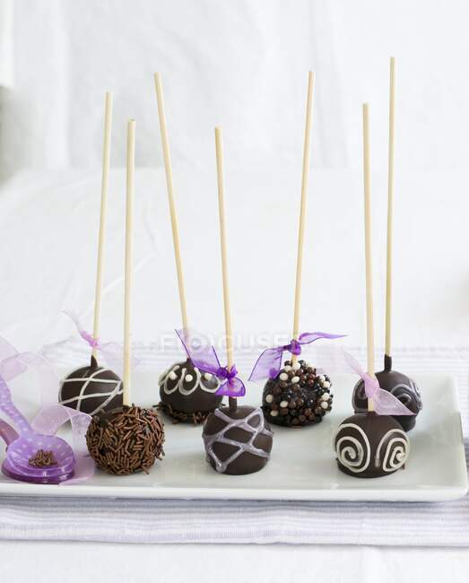 Chocolate cake pops close-up view — Stock Photo
