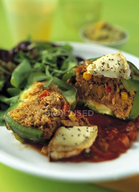 A plate of stuffed peppers — Stock Photo