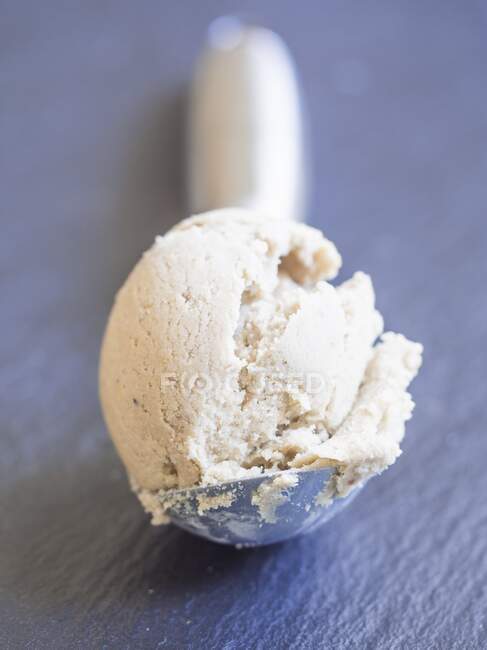 Homemade vegan two ingredient banana ice cream — Stock Photo