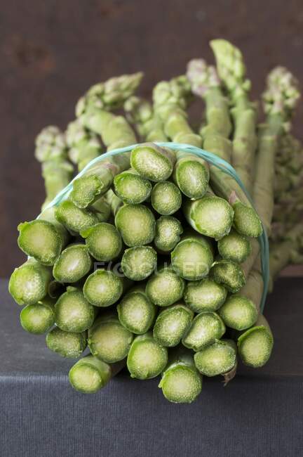 Fresh asparagus close-up view — Stock Photo
