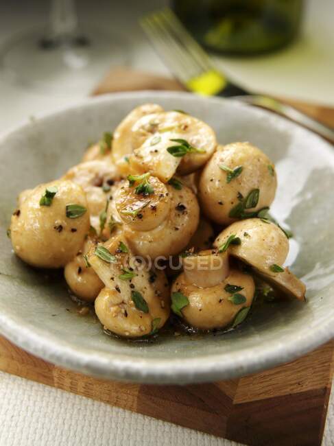 Close-up shot of delicious plate of marinated mushrooms — Stock Photo