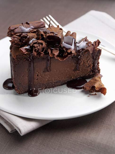 Una fetta di cheesecake al cioccolato — Foto stock