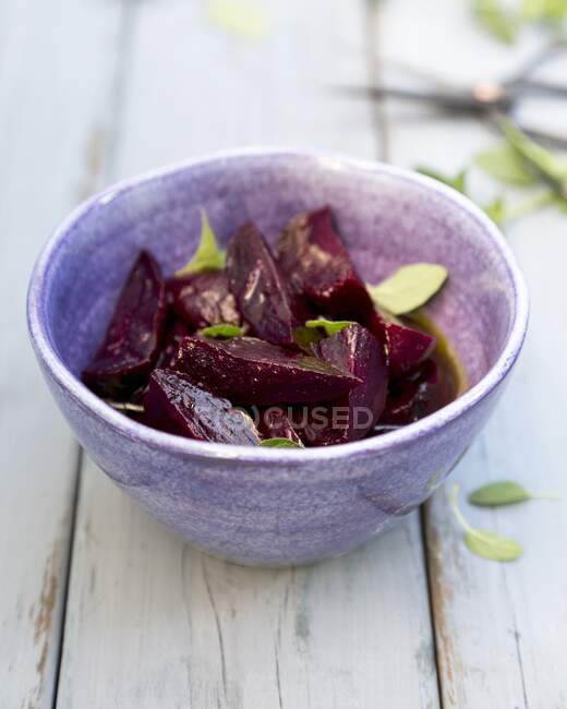 Beetroot with thyme close-up view — Stock Photo