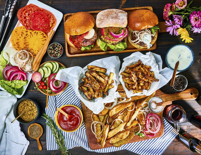 Burgers and French Fries for Farm to Table Dinner — Stock Photo