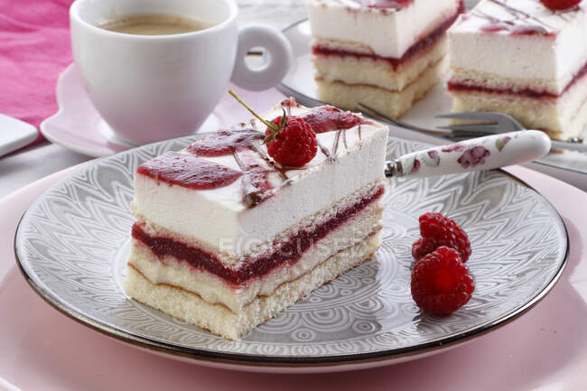 Raspberry cream cake, in layers — Stock Photo