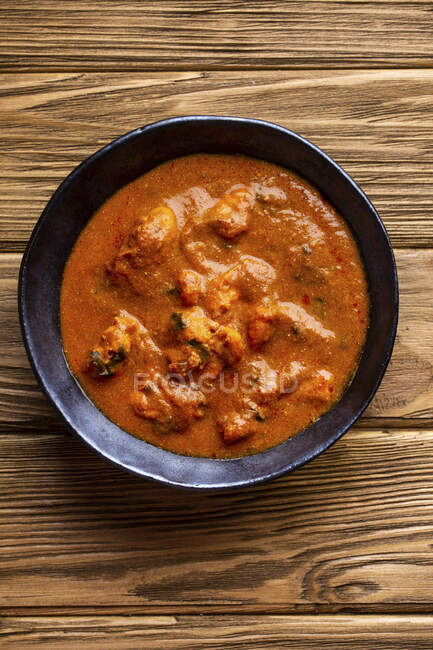 Indian chicken curry with tomato gravy — Stock Photo
