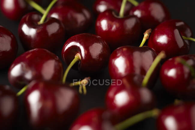 Ripe red cherries, close up — Stock Photo