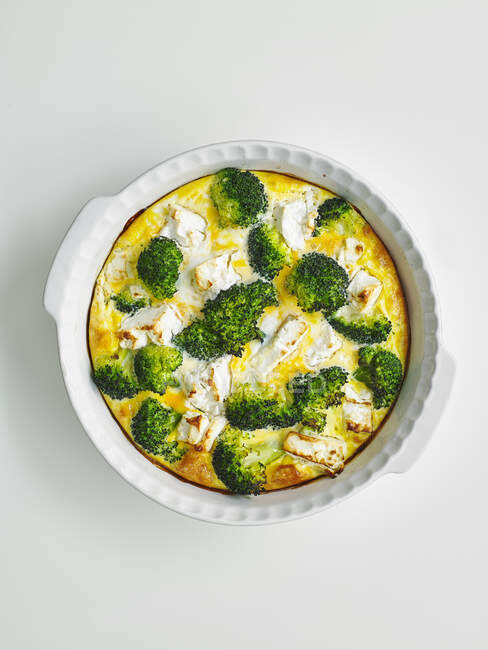 Feta and broccoli frittata — Stock Photo
