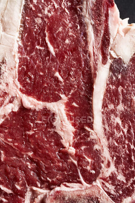 Ein T-Bone Steak in Nahaufnahme — Stockfoto