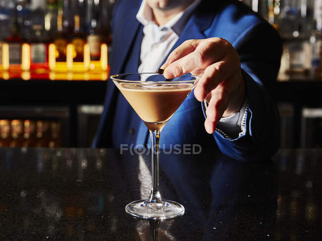 Espresso Martini in einer Bar — Stockfoto