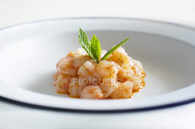 Seafood and shrimps with lemon — Stock Photo