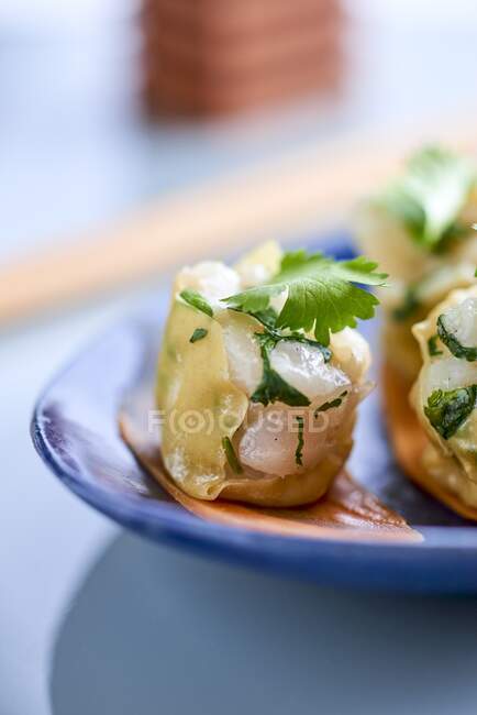 Scallops with parsley, wrapped in pastry — Stock Photo