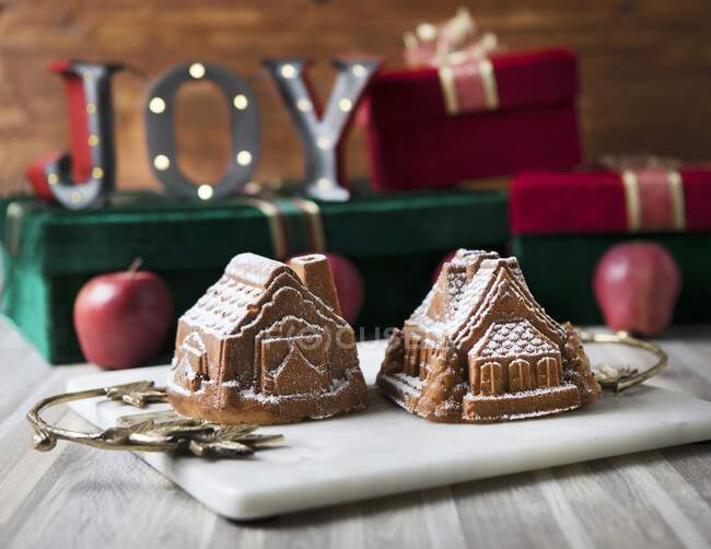 Маленькі яблучні тістечка, запечені на Різдво — стокове фото