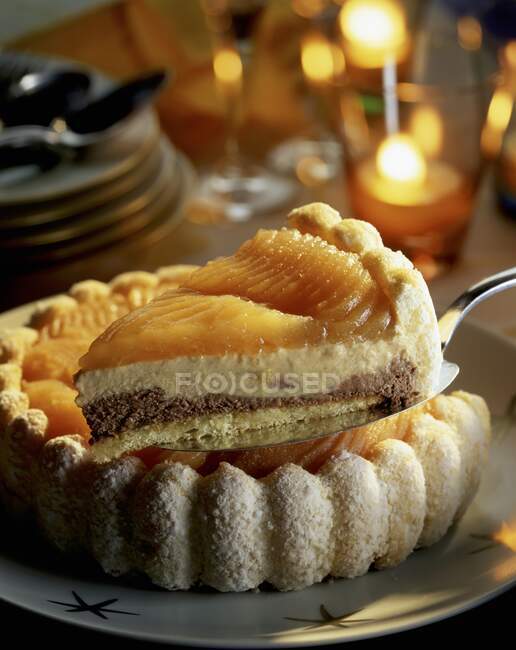 Close-up shot of delicious Pear Charlotte with chocolate — Stock Photo