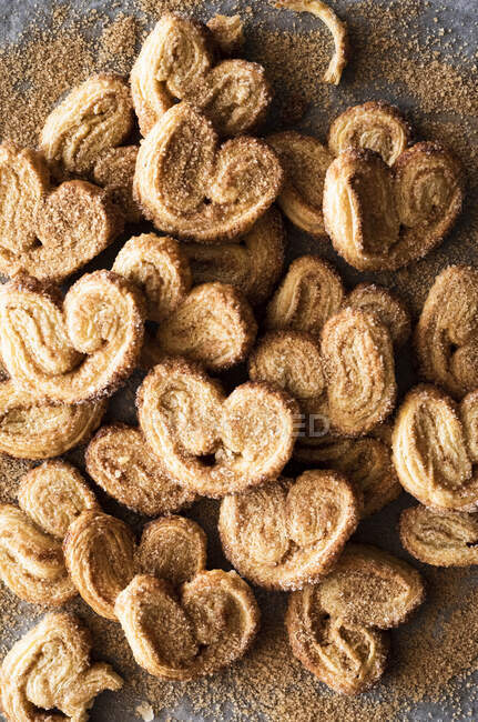 Biscuits au sucre brun, vue rapprochée — Photo de stock