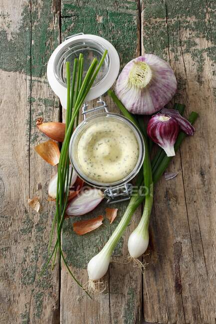 Herb butter with ingredients — Stock Photo