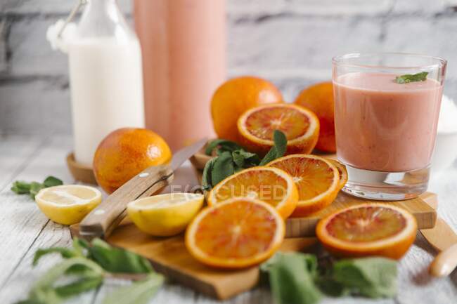 Homemade blood orange smoothies — Stock Photo