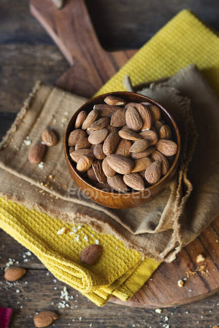 Bowl full of almond — Stock Photo