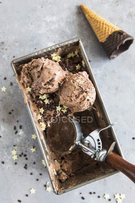 Close-up shot of delicious Triple chocolate ice cream — Stock Photo