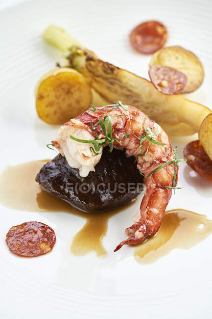Braised pork cheek, shrimp and potatoes — Stock Photo