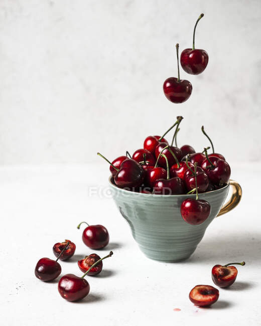 Cherries in the cup — Stock Photo