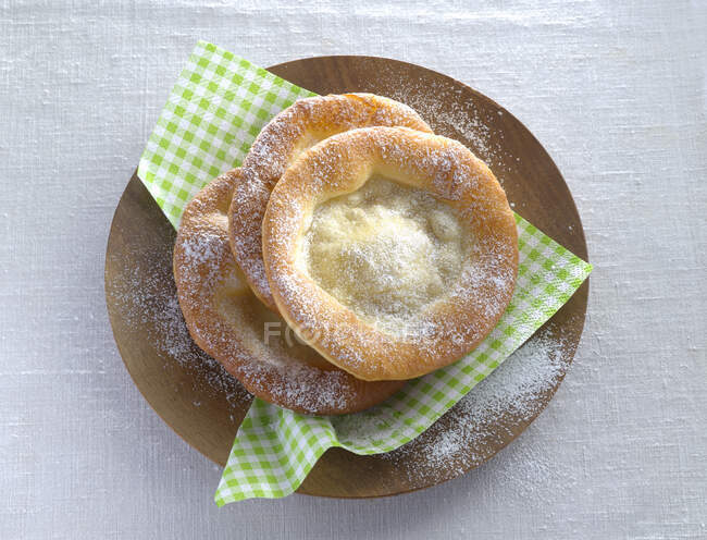 Ausgezogne, Bavarian doughnuts on a plate — Stock Photo